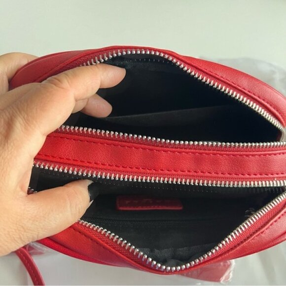 Gaelle Paris Tracollina Logo Cross body Bag - Red/Silver. Size: 8.2" X 5.3" X 2. - Picture 11 of 16